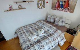 Joli Studio Avec Terrasse Et Vue Pour Non Fumeurs